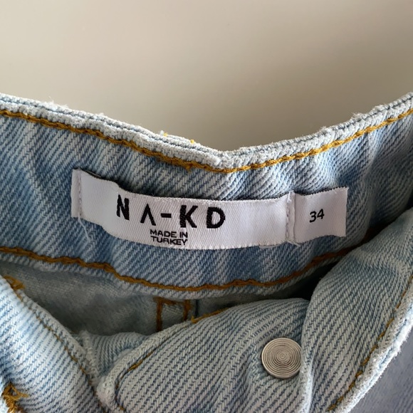 NA-KD High Rise Shorts - Picture 4 of 5